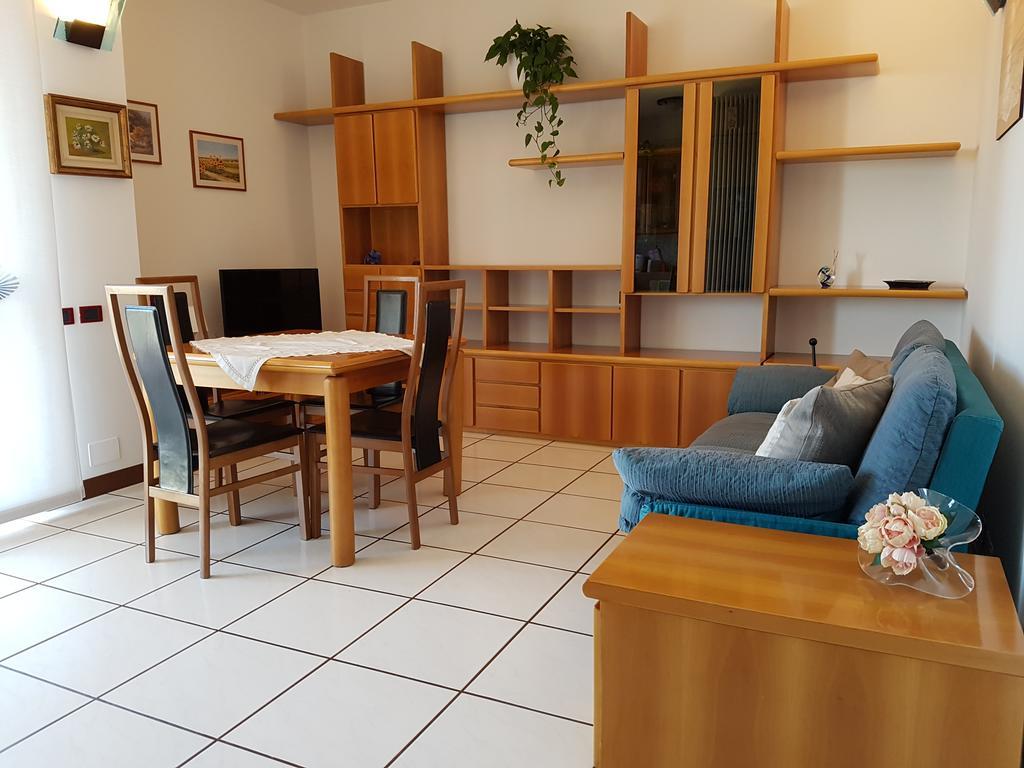 Casa Elena Apartment Albese Con Cassano ภายนอก รูปภาพ